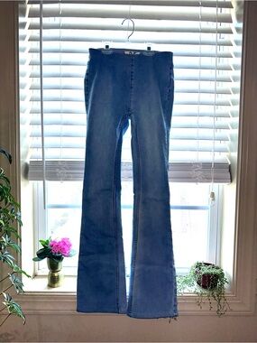 Free People Vintage-Inspired Indigo Flare Jeans